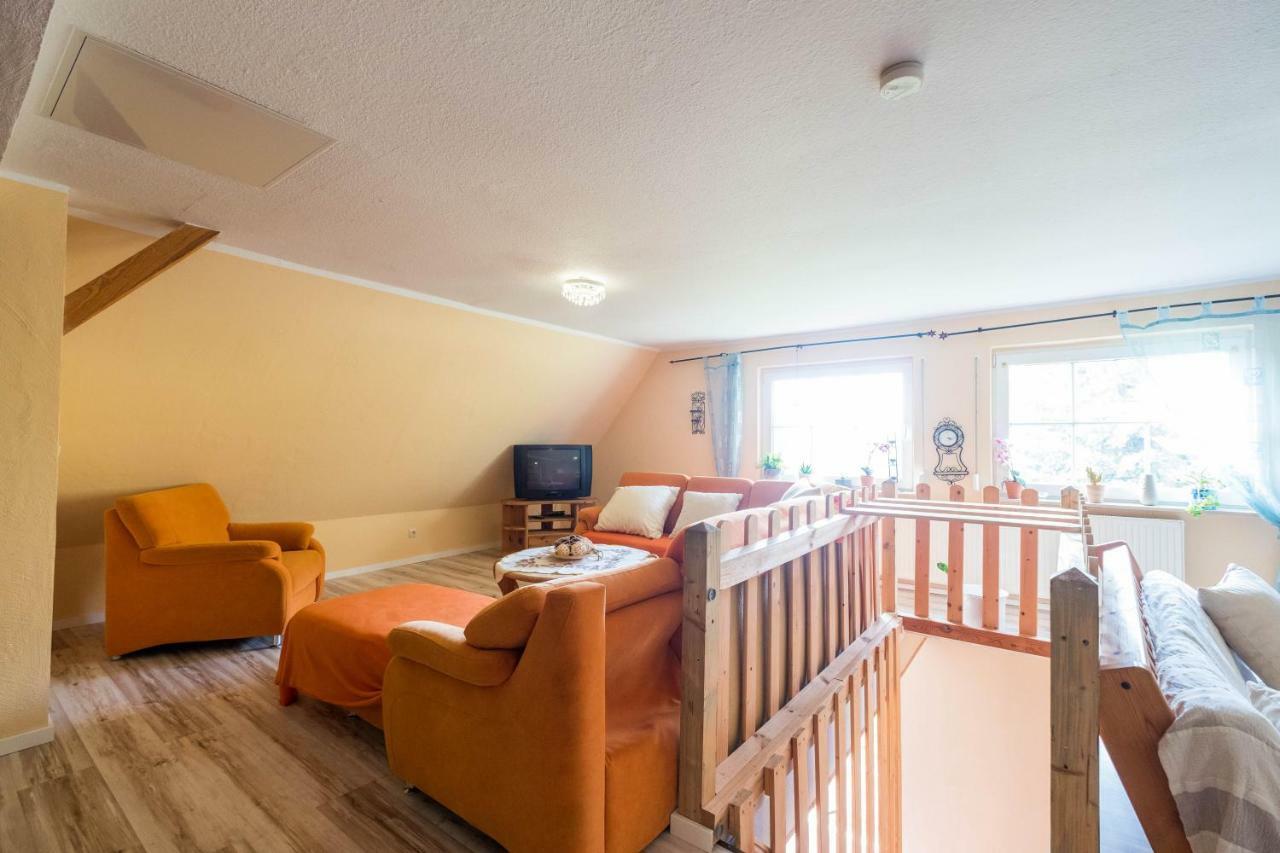 Ferienhaus Hospodarz Schimm Exteriér fotografie
